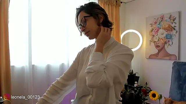 Snapshot of cuddlingbunny chatting on 02-02-26, 05:22 cuddlingbunny online show from 02-02-26, 05:22