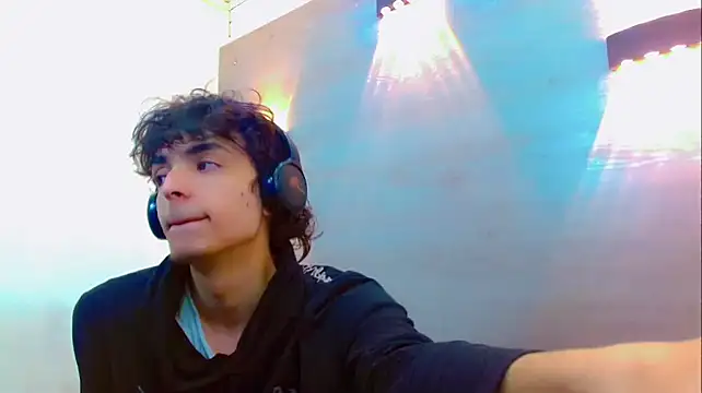 Sr BonnyEthan online show from 01-15-26, 01:59