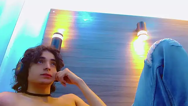 Sr BonnyEthan online show from 04-28-26, 01:05