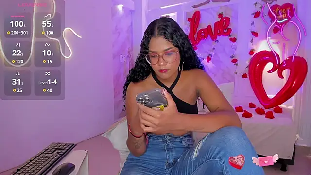 Snapshot of NastassjaCandy chatting on 02-13-25, 07:10 NastassjaCandy online show from 02-13-25, 07:10