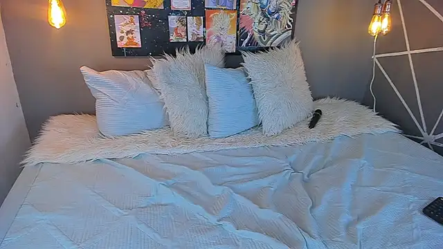 cloe bridgee online show from 02-17-25, 03:04