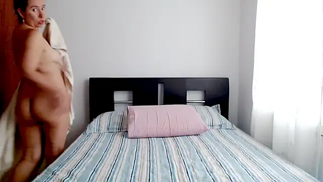 emely sexx20 online show from 12-15-25, 02:32