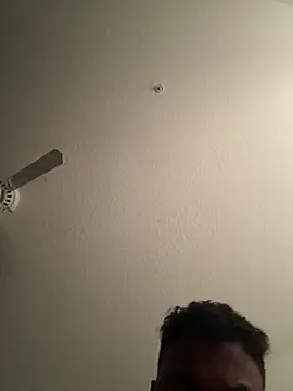 Snapshot of AndrewBigPolla chatting on 04-21-26, 11:18 AndrewBigPolla online show from 04-21-26, 11:18