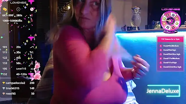 Snapshot of JennaDeluxe chatting on 05-04-26, 05:53 JennaDeluxe online show from 05-04-26, 05:53