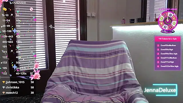 Snapshot of JennaDeluxe chatting on 05-15-26, 03:30 JennaDeluxe online show from 05-15-26, 03:30