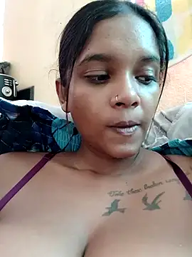 Indianqueen03 online show from 02-04-26, 02:12