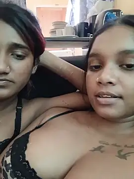 Indianqueen03 online show from 06-12-26, 12:15