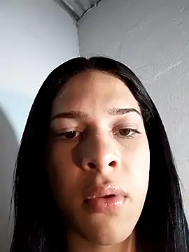 Snapshot of ChanellCastilla chatting on 03-26-26, 03:23 ChanellCastilla online show from 03-26-26, 03:23