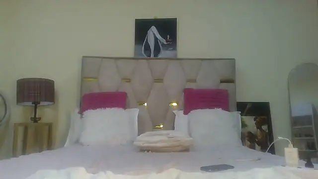 Snapshot of Fine_assie chatting on 03-09-25, 02:54 Fine assie online show from 03-09-25, 02:54