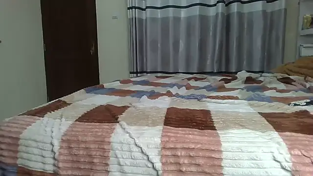 Fine assie online show from 06-04-26, 04:57