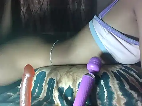 Snapshot of sweet_iddah chatting on 02-13-25, 08:24 sweet iddah online show from 02-13-25, 08:24