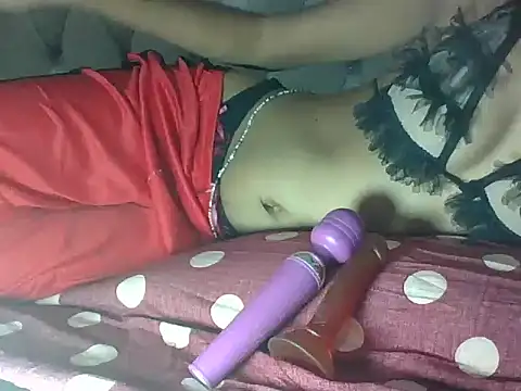 Snapshot of sweet_iddah chatting on 11-27-25, 05:37 sweet iddah online show from 11-27-25, 05:37