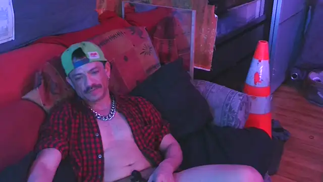 Snapshot of Tony_Torrente chatting on 01-09-26, 06:49 Tony Torrente online show from 01-09-26, 06:49