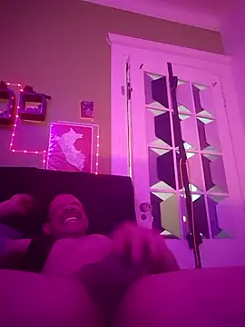 Snapshot of Tony_Torrente chatting on 02-12-26, 08:59 Tony Torrente online show from 02-12-26, 08:59