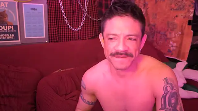 Snapshot of Tony_Torrente chatting on 02-17-26, 05:08 Tony Torrente online show from 02-17-26, 05:08