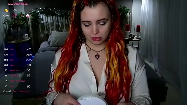 Snapshot of Miss_Maya_Mils chatting on 01-01-25, 03:02 Miss Maya Mils online show from 01-01-25, 03:02