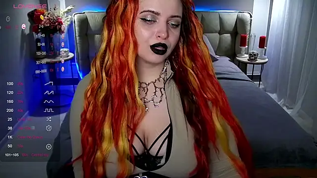 Snapshot of Miss_Maya_Mils chatting on 01-18-25, 01:08 Miss Maya Mils online show from 01-18-25, 01:08