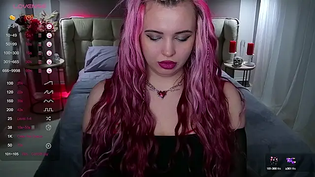 Snapshot of Miss_Maya_Mils chatting on 02-13-25, 04:11 Miss Maya Mils online show from 02-13-25, 04:11