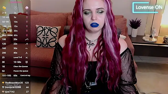 Snapshot of Miss_Maya_Mils chatting on 02-25-25, 07:20 Miss Maya Mils online show from 02-25-25, 07:20