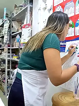 Snapshot of Rousse92 chatting on 03-02-25, 09:54 Rousse92 online show from 03-02-25, 09:54