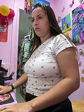 Snapshot of Rousse92 chatting on 10-15-25, 10:43 Rousse92 online show from 10-15-25, 10:43