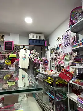 Snapshot of Rousse92 chatting on 11-12-25, 11:14 Rousse92 online show from 11-12-25, 11:14