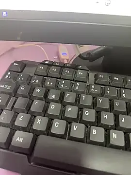 Snapshot of Rousse92 chatting on 02-12-26, 09:21 Rousse92 online show from 02-12-26, 09:21