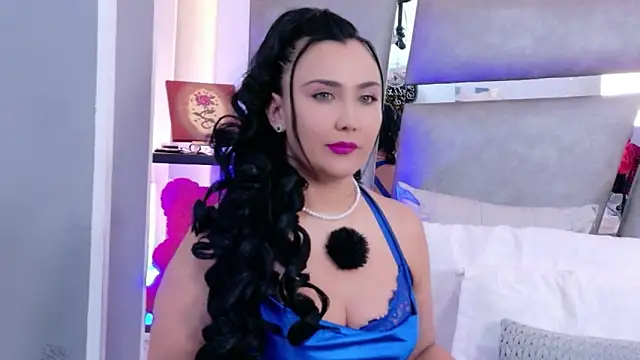 Evangeline Taylorr online show from 04-11-26, 07:40