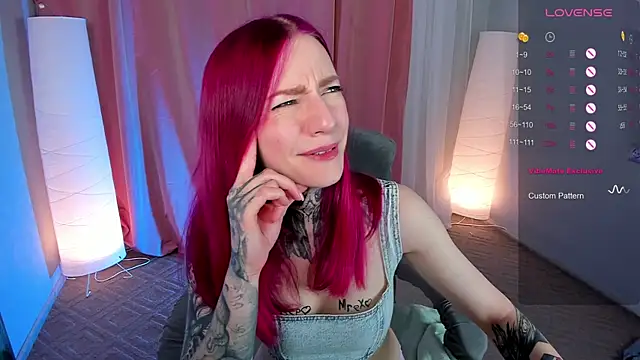 Snapshot of Roxy_____ chatting on 01-23-25, 11:47 Roxy online show from 01-23-25, 11:47