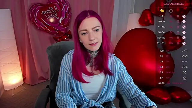 Snapshot of Roxy_____ chatting on 02-13-25, 08:34 Roxy online show from 02-13-25, 08:34