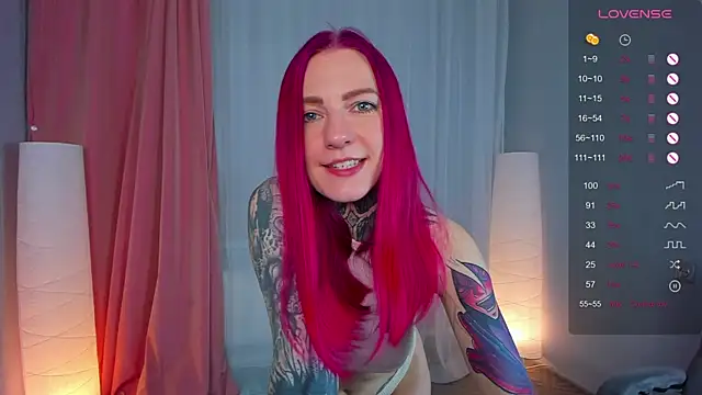 Snapshot of Roxy_____ chatting on 02-24-25, 02:40 Roxy online show from 02-24-25, 02:40