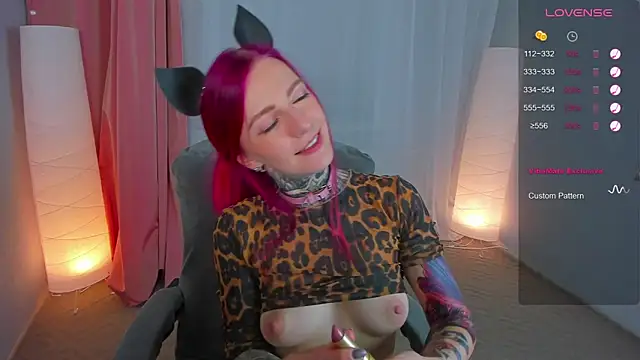 Snapshot of Roxy_____ chatting on 03-01-25, 11:37 Roxy online show from 03-01-25, 11:37