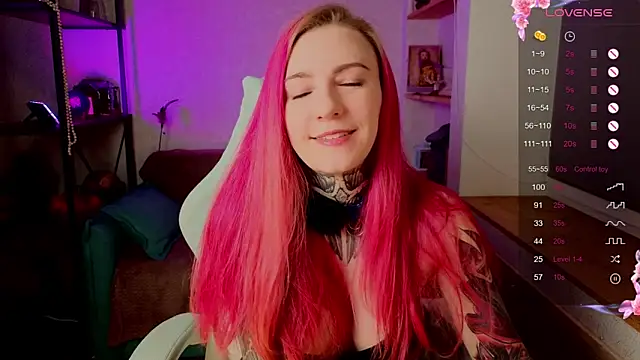 Snapshot of Roxy_____ chatting on 11-27-25, 06:04 Roxy online show from 11-27-25, 06:04