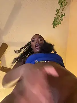 Snapshot of magicalc00ch chatting on 02-09-25, 12:49 magicalc00ch online show from 02-09-25, 12:49