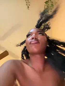 Snapshot of magicalc00ch chatting on 02-09-25, 10:00 magicalc00ch online show from 02-09-25, 10:00