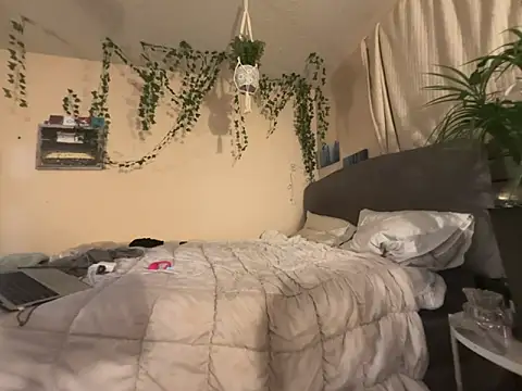 Snapshot of magicalc00ch chatting on 11-02-25, 07:00 magicalc00ch online show from 11-02-25, 07:00