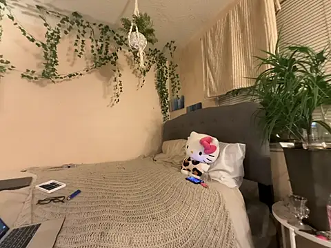 Snapshot of magicalc00ch chatting on 02-03-26, 02:21 magicalc00ch online show from 02-03-26, 02:21