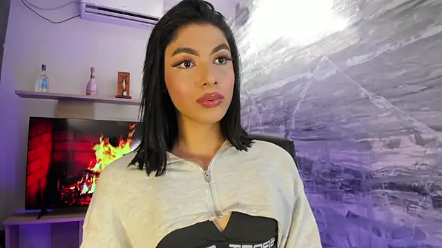 IsabelleFoxx  online show from 01-11-25, 05:20