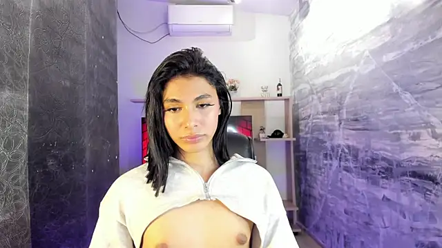 IsabelleFoxx  online show from 01-18-25, 08:41