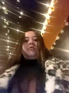 Cristal  04 online show from 04-21-26, 01:42