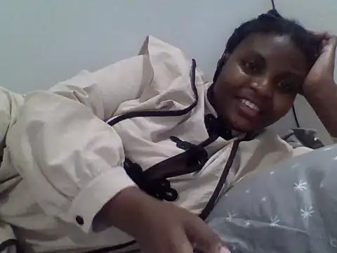 queenzuena online show from 07-22-26, 08:33