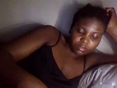 queenzuena online show from 07-28-26, 10:42