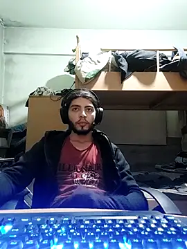 kleineid77 online show from 11-25-25, 04:18