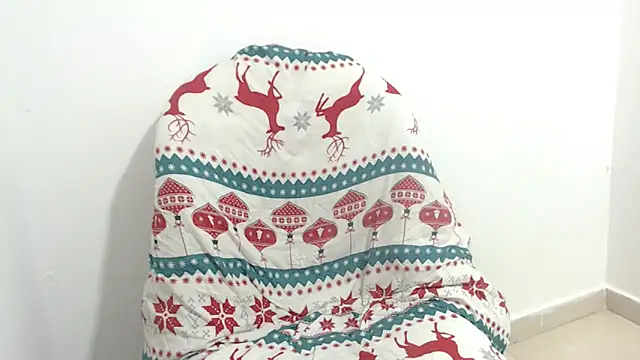 Snapshot of isaaclatino chatting on 01-06-26, 04:49 isaaclatino online show from 01-06-26, 04:49