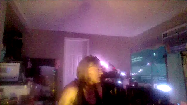 Snapshot of JessicaFitney chatting on 09-14-25, 07:07 JessicaFitney online show from 09-14-25, 07:07