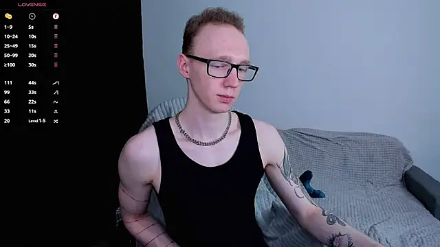 Snapshot of Alex_silents chatting on 07-07-26, 05:28 Alex silents online show from 07-07-26, 05:28