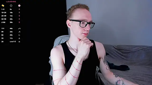Snapshot of Alex_silents chatting on 07-15-26, 06:24 Alex silents online show from 07-15-26, 06:24