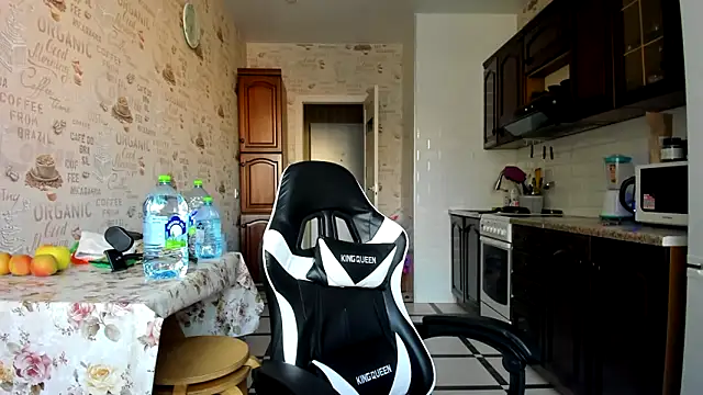 Adela Vetta online show from 02-28-25, 08:31