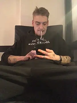 Simboxxx040 online show from 12-19-24, 09:17