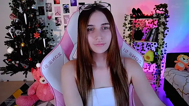 Snapshot of AliceCharmy chatting on 12-12-24, 02:55 AliceCharmy online show from 12-12-24, 02:55